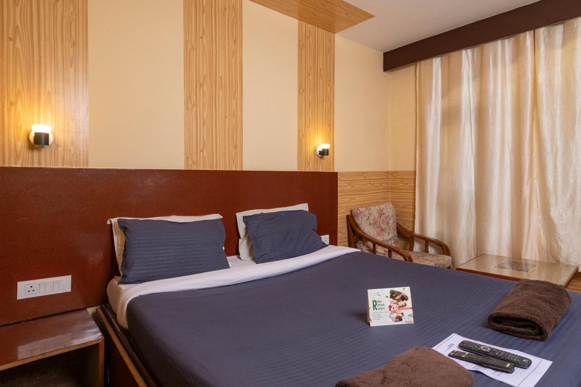 Devi Enterprises - Hotel Khems Ooty Dış mekan fotoğraf