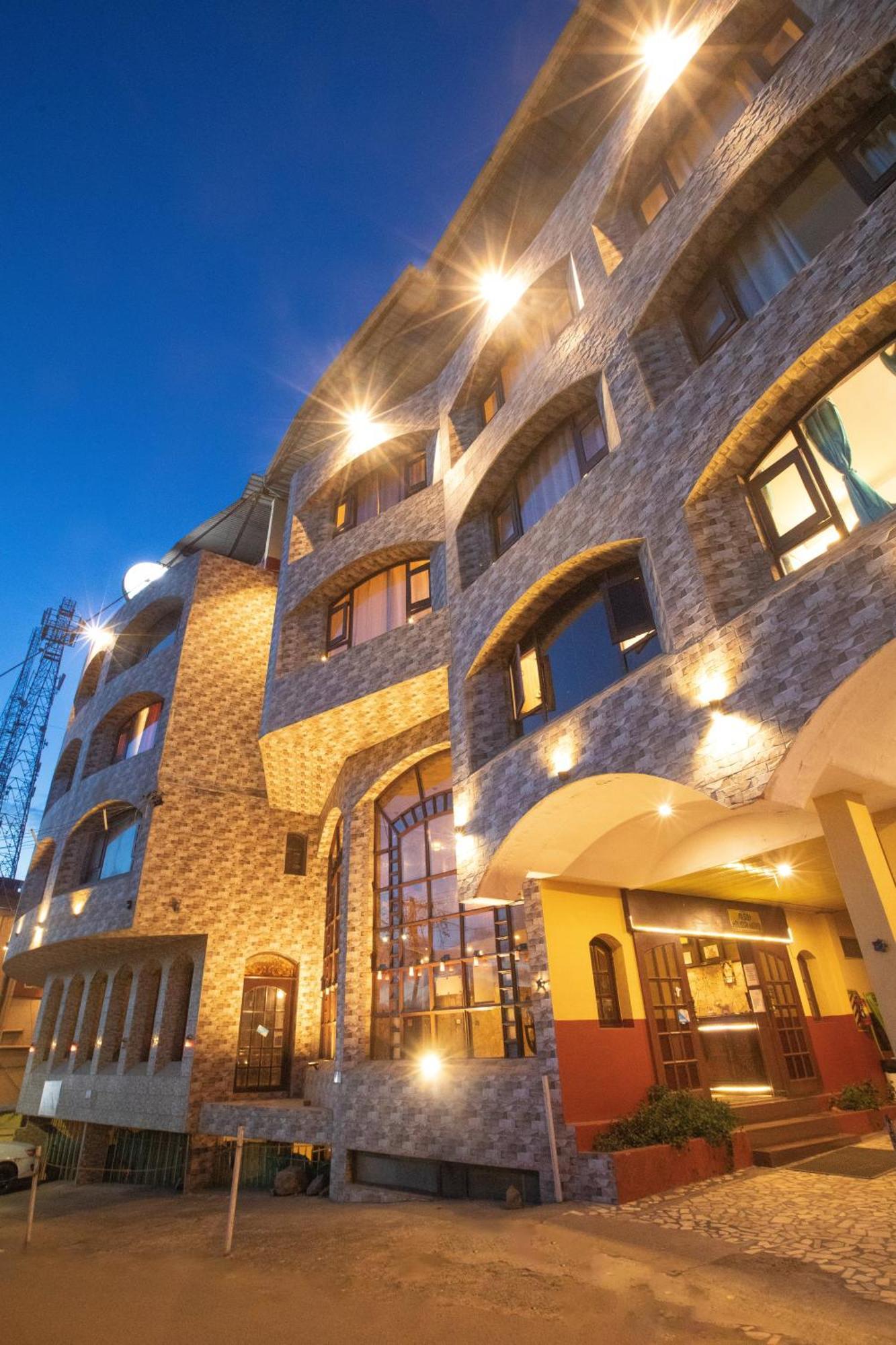 Devi Enterprises - Hotel Khems Ooty Dış mekan fotoğraf
