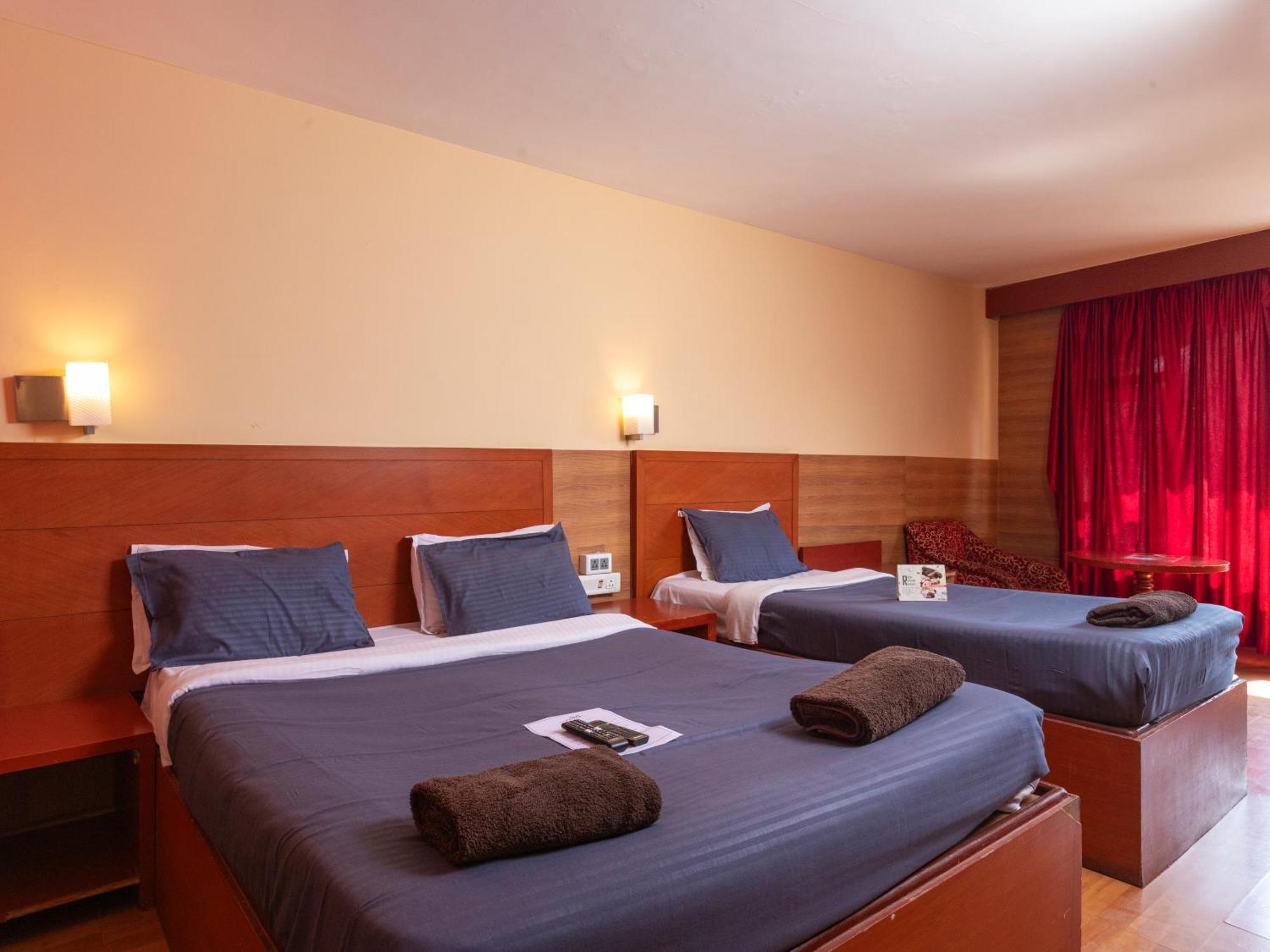 Devi Enterprises - Hotel Khems Ooty Dış mekan fotoğraf