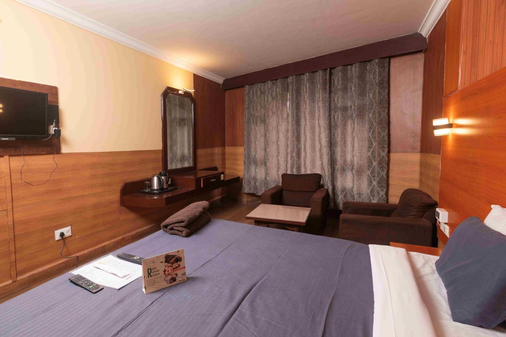 Devi Enterprises - Hotel Khems Ooty Dış mekan fotoğraf