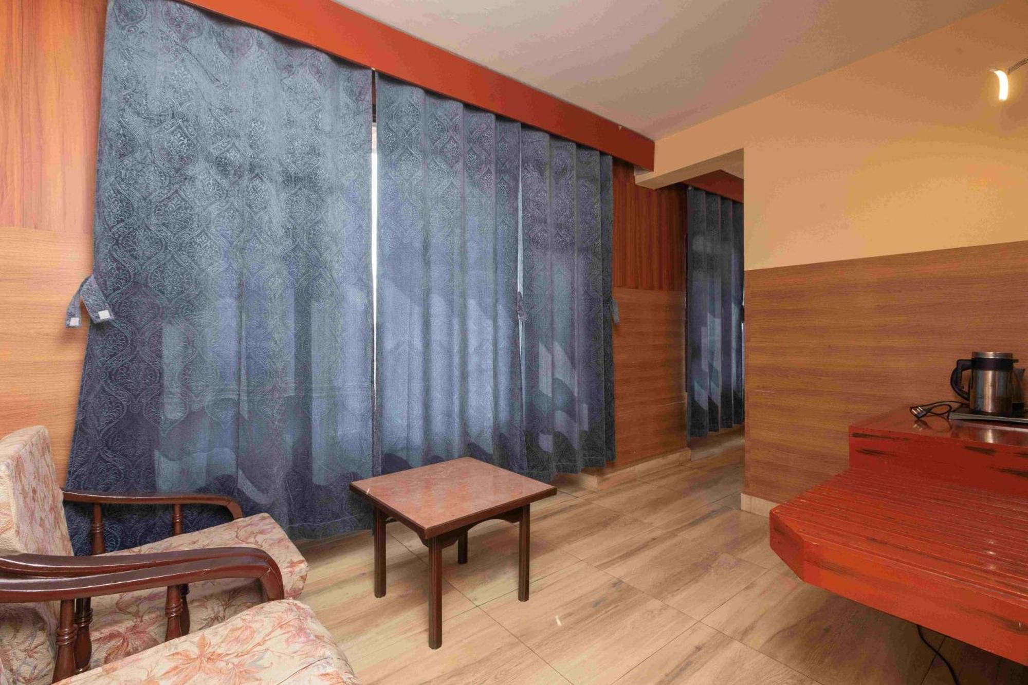 Devi Enterprises - Hotel Khems Ooty Dış mekan fotoğraf